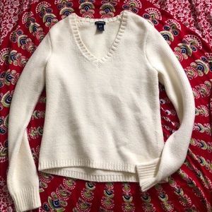 Gap sweater